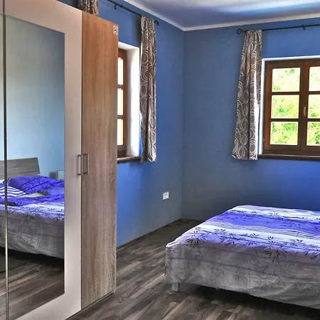 Kate Villa Pazin